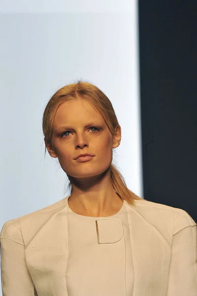 Look 8